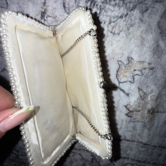 Vintage Walborg Elegant Cream Beaded Clutch - Picture 3 of 4